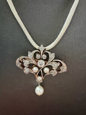 Antique, yellow and white gold pendant with diamonds and pearls, cartier silk